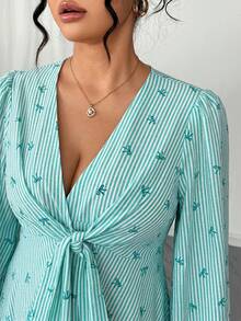 SHEIN Clasi 加大码纹理格纹蝴蝶结印花扭结下摆长袖女式衬衫 - 綠色 - 查看 6