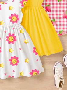 SHEIN Elladie kids 3件組少女甜美草莓格紋、花卉、愛心印花荷葉袖A字洋裝，適合夏季戶外穿著 - 彩色 - 查看 3