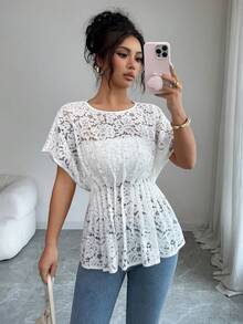 Selianne بلوزة بياقة مستديرة وأكمام قصيرة مع تصميم مجمع الخصر، من قماش جاكار مفرغ، مناسبة للارتداء اليومي والحفلات، بتصميم جديد وأنيق للنساء في فصلي الربيع والصيف - أبيض - مشاهدة 6
