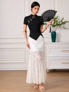 EastFlair Áo thun nữ tay ngắn xẻ tà bên hông, thiết kế túi kim loại. - màu đen - Xem 3