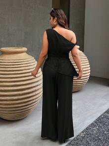 SHEIN LUNE 大码女式不对称领口褶皱上衣和阔腿裤套装，质感面料，休闲度假装 - 黑色 - View 2
