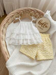 Set de camisol cu volane în culoare uni pentru bebeluși și pantaloni scurți jacquard - Multicolor - Vizualizare 2