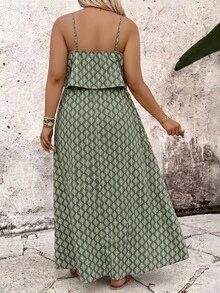 SHEIN Holidaya Váy hai dây eo thon họa tiết hoa dành cho nữ cỡ lớn, thích hợp cho kỳ nghỉ hè ở bãi biển. - màu xanh lá - Xem 2