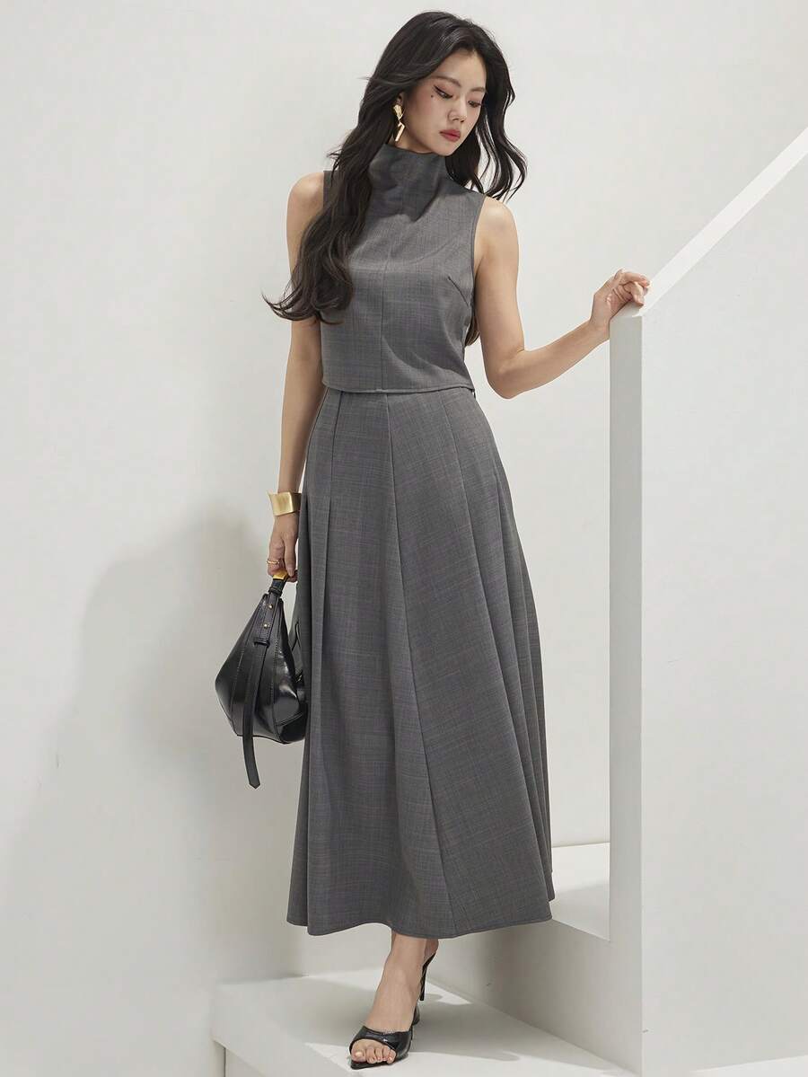 Heiryn Charcoal Gray Sleeveless Mock Neck Crop Top & Pleated High-Slit Maxi Skirt Set For Women – Elegant Minimalist Co-Ord Outfit For Fall, Office, Dinner, Vacation & Holiday Parties,Women's Summer Fashion Commuter Stand Collar Vest And Pleated Skirt 2 Pieces Set
