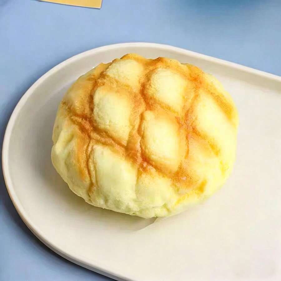 仿真面包捏捏乐 - 缓震慢回弹 | 面包造型 | 柔软触感 | 舒缓压力玩具 - 超爽捏捏乐系列 - 超柔软慢回弹质感，回弹舒缓设计，便携式桌面舒缓摆件 - 节日礼物 - 生日礼物 - 完美礼物 - 彩色 - 查看 1
