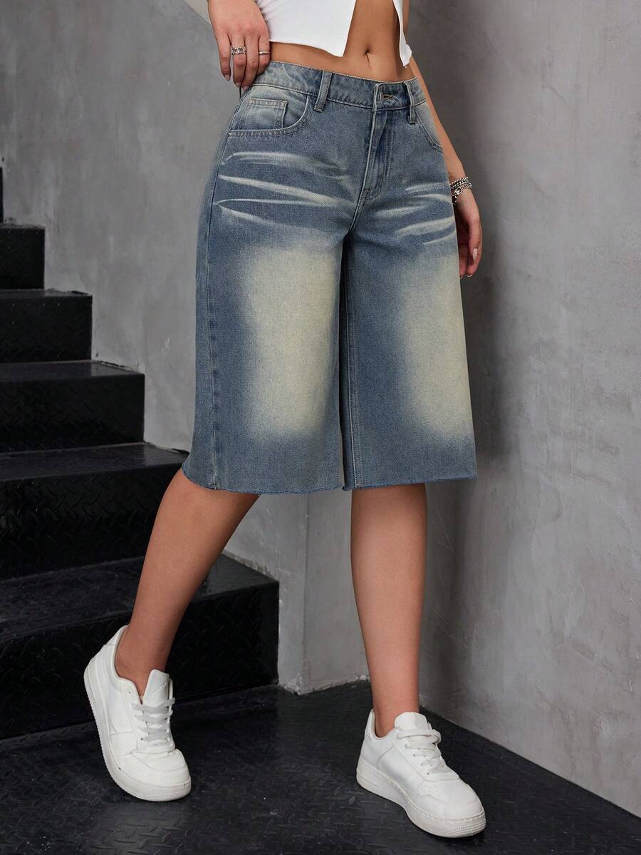SHEIN Quần jeans nữ cạp thấp ống đứng dài đến 3/4, kiểu dáng thường ngày năng động, phù hợp với phong cách đường phố. - Rửa tối - Xem 1