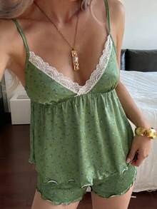 DAZY 女士夏季两件套甜美花卉蕾丝拼接吊带背心和短裤睡衣套装 - 綠色 - 查看 1