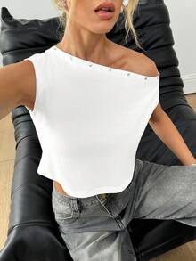 SHEIN Women's White Asymmetric Metal Buckle Off Shoulder T-Shirt, Fashionable Design Slimming Sleeveless Crop Top, Minimalist Sexy Versatile Summer New - White - View 2
