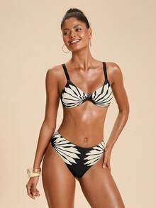 Travachic Bộ bikini hai dây in họa tiết toàn thân dành cho nữ, kèm quần cạp chun. - Nhiều màu - Xem 1