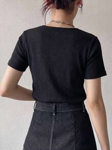 FRIFUL 女士纯色修身休闲短袖T恤，适合春夏季穿着 - 黑色 - 查看 2