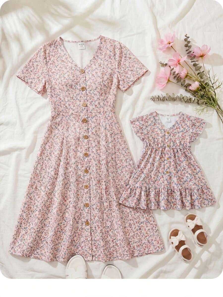 Đầm bé gái mùa hè kiểu dáng giản dị, dễ thương, họa tiết hoa nhí, xếp nếp ở gấu váy. - Hồng - Xem 1