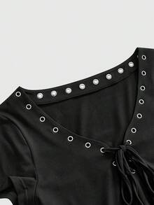 ROMWE Spring/Summer Women's Grunge Punk Style Short Sleeve T-Shirt With Tie Bow Cutout Midriff Sexy Crop Top, Features Metal Grommet And Tie Front - Black - View 3