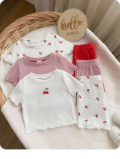 SHEIN Conjunto de 6 piezas de camiseta y pantalones cortos para niña, conjunto de ropa con estampado de cereza, que incluye camiseta de gráfico floral a cuadros, top sin mangas, pantalones cortos, pantalones, mallas, pantalones para la parte inferior, conjunto casual de dos piezas suave y grueso para verano y primavera