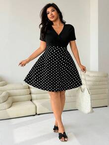 SHEIN EZwear 大码波尔卡圆点拼接休闲度假连衣裙，春夏，返校，教师服装，波尔卡圆点黑白波尔卡圆点连衣裙大码黑白连衣裙女式黑白连衣裙，女士假日服装大码黑白波尔卡圆点连衣裙，女士短袖裹身 A 字型黑白波尔卡圆点连衣裙 - 黑色 - 查看 5