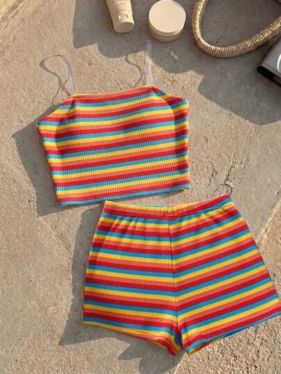 Bộ đồ mùa hè cho bé gái cỡ lớn: áo croptop không tay buộc cổ và quần short bó sát kẻ sọc, áo croptop kẻ sọc nhiều màu sắc.