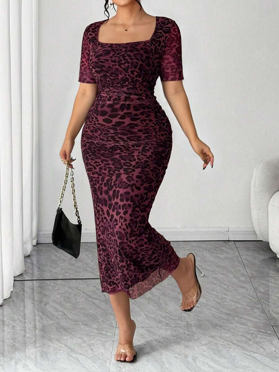 Velvienne Plus Size Leopard Print Short Sleeve Bodycon Dress, Slimming Fit Versatile Daily Wear, Spring/Summer - Hot Pink - View 1