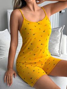 SHEIN Conjunto de pijama informal de camiseta de tirantes y pantalones cortos con cordón y estampado de limón suave amarillo - Amarillo - Ver 5