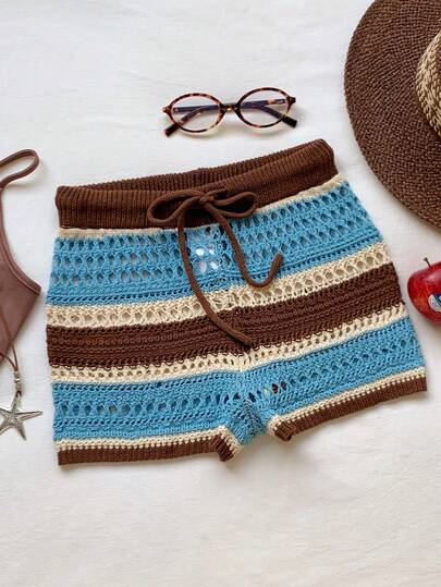 Comfortcana Quần short dệt kim khoét lỗ kẻ sọc tương phản màu dành cho nữ