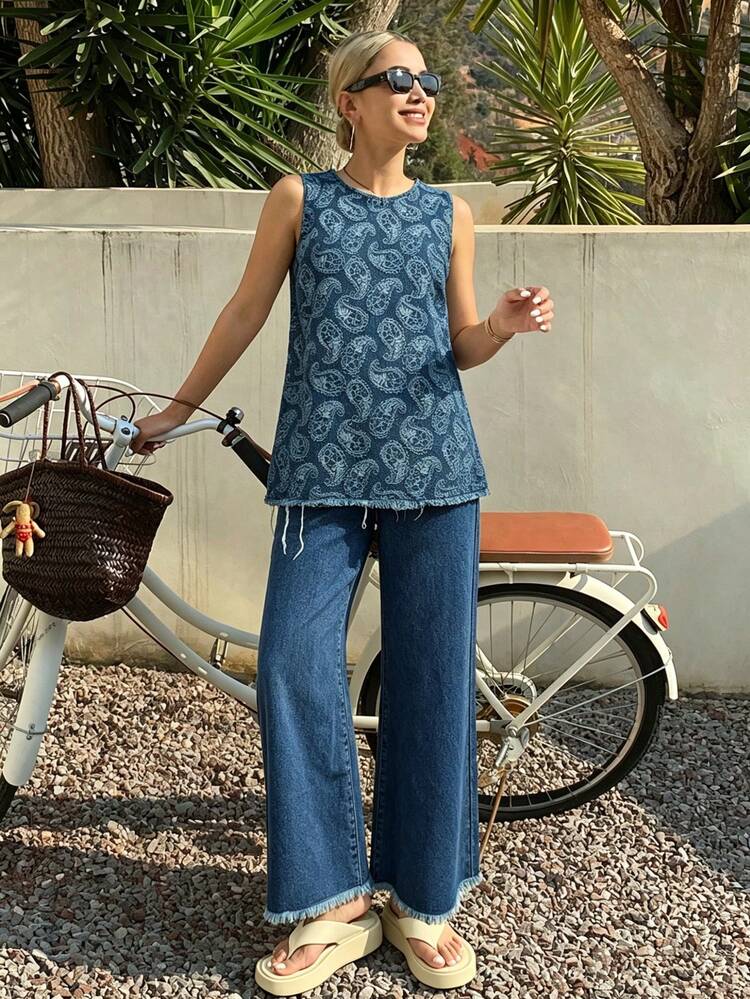Women's Sleeveless Cashew Print Top And Jeans Set