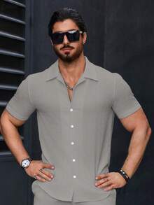 Manfinity Homme Men's Solid Color Regular-Shoulder Short Sleeve Casual Summer Button Front Shirt, Formal - Grey - View 3