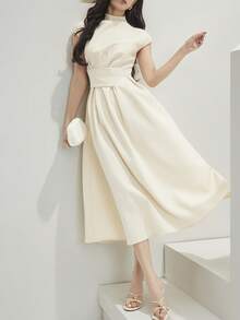 Heiryn Women's Solid Color Pleated Midi Dress, Suitable For Commuting And Outings - Apricot - View 3