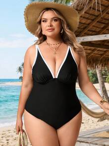 SHEIN CURVE+ Plus Size Women's Color Block Ruched One-Piece Swimsuit, Suitable For Beach Vacation, Pool Party Gym, Beach Party Summer - Black - View 4