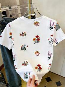 Resyla Women's Floral Print Round Neck Short Sleeve T-Shirt - Multicolor - View 2