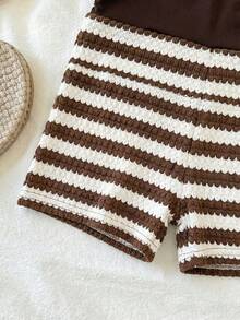 SHEIN 2 Stücke/Set Mädchen braun gestreiftes Trägerhemd und braun gemusterter gestreifter Shorts - Kaffeebraun - Übersicht 4