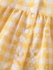 SHEIN Newborn Baby Girl Summer Cute White Checkered Flower Embroidered Camisole Top And Triangular Shorts 2-Piece Set For Vacation Outdoor Photography - Yellow - View 5
