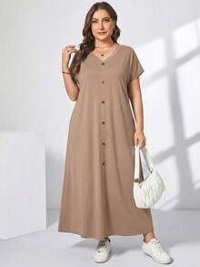 SHEIN Essnce 大码女装春夏时尚休闲宽松舒适日常短袖黑色V领口袋长裙，适合夏季穿着，也适合女士出席教会活动、展现优雅气质、教师着装以及机场出行。 - 卡其色 - 查看 3