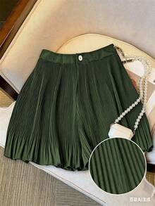 SHEIN Franclia Plus Size Summer Casual Plain Color Pleated Shorts - Olive Green - View 1