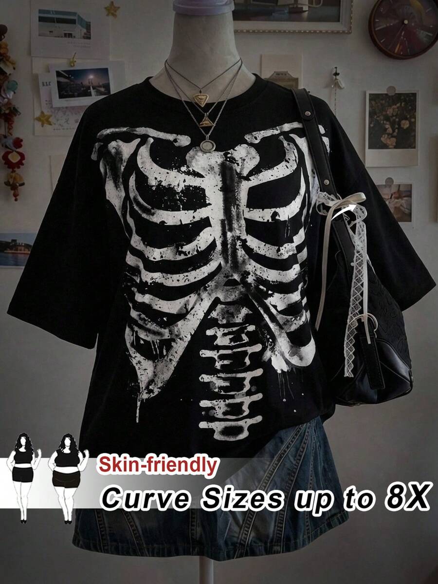 SHEIN CURVE+ 黑色针织面料万圣节骷髅印花休闲上衣，常规长度，大圆领，半露肩袖，哥特风女装骷髅衬衫，哥特风上衣，加大码宽松T恤 - 黑色 - 查看 1