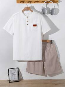 SHEIN Conjunto de 2 piezas para adolescente chico, camisa de manga corta texturizada y shorts casuales versátiles, conjunto corto negro para niños - Multicolor - Ver 2