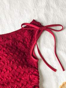 SHEIN Bộ đồ thường ngày cho bé gái tuổi teen mùa xuân/hè gồm áo croptop bất đối xứng màu đỏ có họa tiết và quần short kẻ caro dáng rộng màu cam, thích hợp cho kỳ nghỉ. - Đỏ - Xem 4