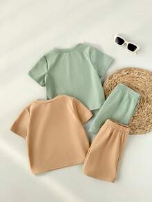 Ensemble 4 pièces bébé garçon d'été décontracté : T-shirt à manches courtes et short en tricot de couleur unie avec motifs en relief d'ours et de dinosaures - Multicolore - Voir 5