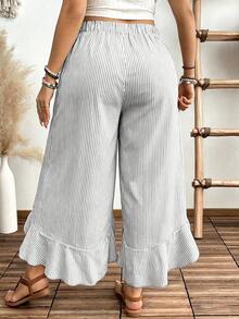 Weeklong Pantalones de pierna ancha con abertura, volantes y estampado floral para mujer de talla grande para vacaciones - Blanco y Negro - Ver 2