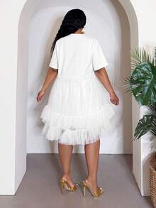 Slaydiva Đầm xòe bồng bềnh thanh lịch mùa Xuân/Hè 2026, thích hợp cho sinh nhật, lễ tốt nghiệp, học sinh, đi chơi hàng ngày, dễ phối đồ, phong cách thường ngày, đi nghỉ mát, du lịch biển, tắm nắng, hợp xu hướng, công sở thoải mái, tối giản và giản dị. Đầm nữ xòe bồng bềnh với viền bèo nhún. - trắng - Xem 2