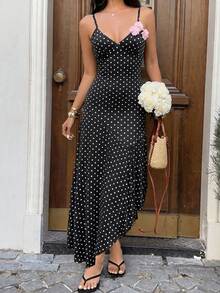 Sunnyshic Robe maxi à col en V avec bretelles spaghetti, dos nu, taille cintrée et imprimé à pois en tricot noir avec décoration florale 3D rose. Robe d'été, de plage, de pays, élégante et douce, polyvalente pour les femmes - Noir - Voir 8