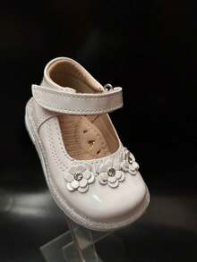 White Patent Leather Shoe - White - View 3