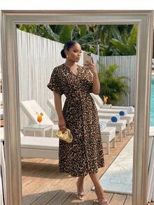 SHEIN Lady CURVE Đầm ngắn tay họa tiết da báo cỡ lớn dành cho nữ, kiểu dáng thường ngày, thích hợp cho kỳ nghỉ, màu cà phê. - Nhiều màu - Xem 1