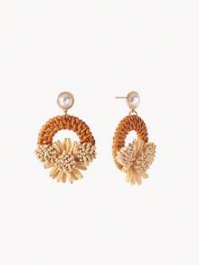 Opalesca 1 paire de boucles d'oreilles élégantes et bohèmes en fleurs tressées en raphia pour femmes (tissées à la main, chaque paire est unique). Premium/Élégant/Classique/Port quotidien/Minimaliste, Perle/Cristal, Été/Plage/Bal/Fête/Vacances, Fiançailles/Mariage/Promesse, Mariée, Cœur/Floral, Fairycore/Mermaidcore, Plaqué or 18 carats - Tabac - Voir 7