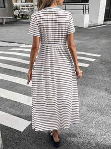 SHEIN Essnce Robe décontractée pour femmes grandes tailles, robe à manches courtes, robe rayée, tenues d'été pour femmes, robe de remise des diplômes, tenues de sortie - Marron - Voir 4