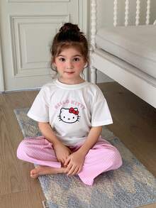 Dazy Kids HELLO KITTY | DAZY 女童夏季卡通印花短袖上衣與條紋長褲睡衣套裝 - 彩色 - 查看 7