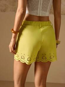 Swim Chiccia Quần short nữ mùa hè kiểu Pháp, thiết kế khoét lỗ, phong cách thường ngày. - Màu vàng - Xem 2