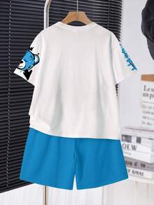SHEIN 青少年男童休闲舒适简约圆领短袖T恤和短裤套装 - 彩色 - 查看 3