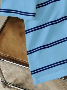 Manfinity Joysei Camiseta casual de cuello redondo de manga corta con estampado de letras y rayas para hombres - Celeste - Ver 4