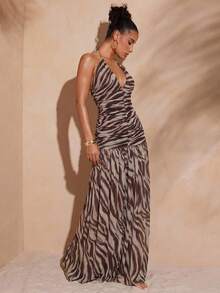 Hauture Sexy Summer Vacation Abstract Printed Deep Plunge Ruched Halter Open Back Maxi Dress - Multicolor - View 4