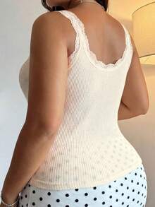 Dazy Plus 女士蕾丝拼接圆领紧身吊带背心 - 杏色 - 查看 4