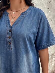 EMERY ROSE Mature Denim Women's Plus Size Summer Casual Vacation Dark Blue Denim Dress,Henley Neck Partial Buttons Short Sleeve Loose Shift Tunic Dress,Lightweight A-Line - Blue - View 8
