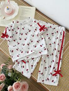 SHEIN 2pcs/Setelan Dua Potong Kasual Musim Panas untuk Bayi Perempuan: Atasan Lengan Pendek Kasual Motif Ceri dengan Pita dan Celana Panjang - MultiWarna - View 7
